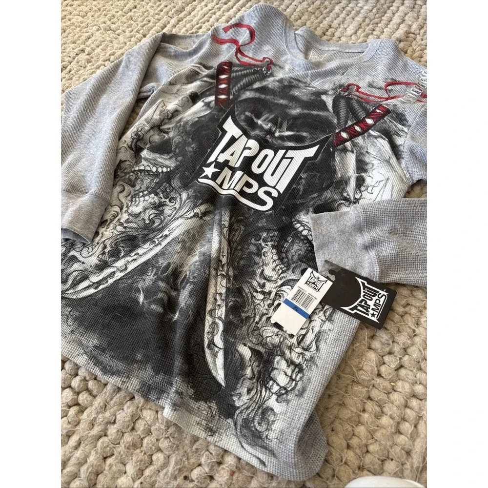 Y2K Vintage Tap Out Gray Pullover Men's XL NWT‎